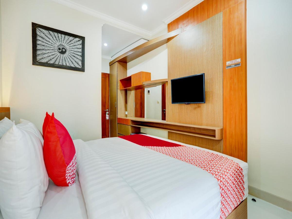 Super Oyo Capital O 90291 Vin Stay Petanu Pesanggaran Экстерьер фото