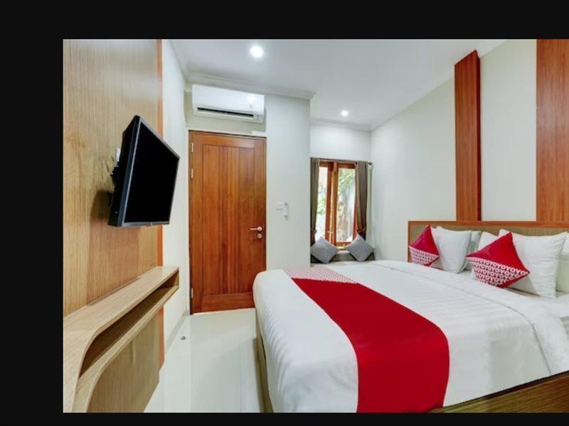 Super Oyo Capital O 90291 Vin Stay Petanu Pesanggaran Экстерьер фото